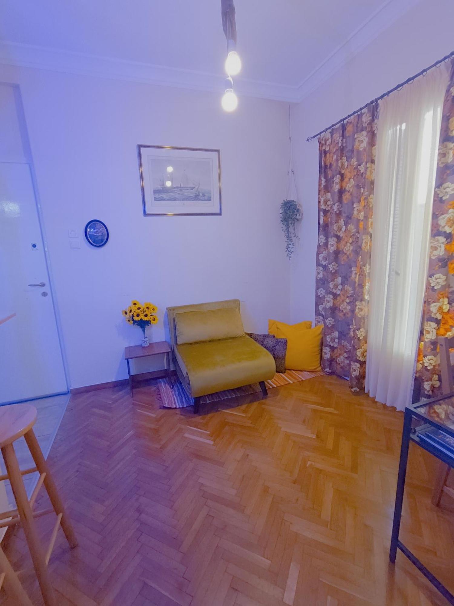 Sweet In Apartment