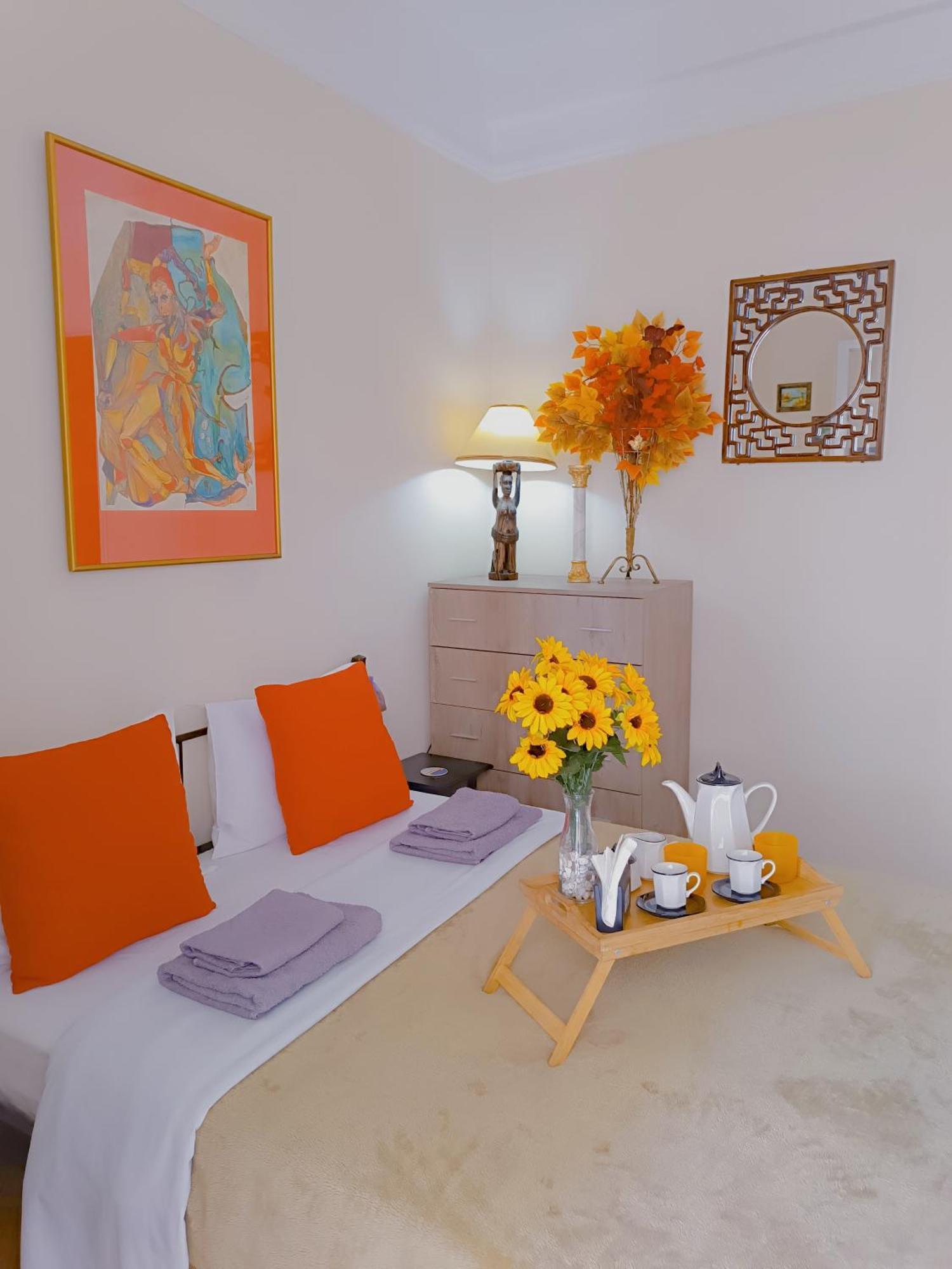 Sweet In Apartment